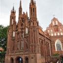 De St. Annakerk naast de Bernardine kerk in Vilnius